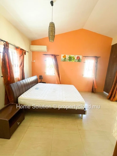 Elegant Contemporary Triplex – Grand Gaube