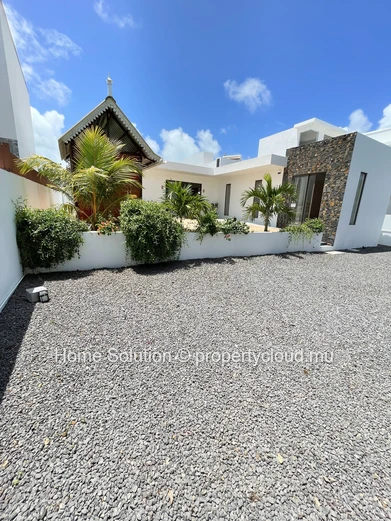 Stunning New Single-Story Villa in Grand Gaube