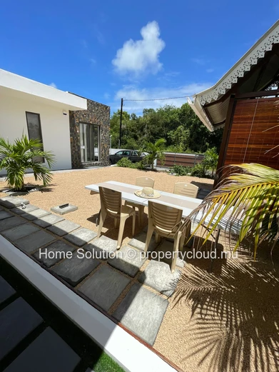 Stunning New Single-Story Villa in Grand Gaube