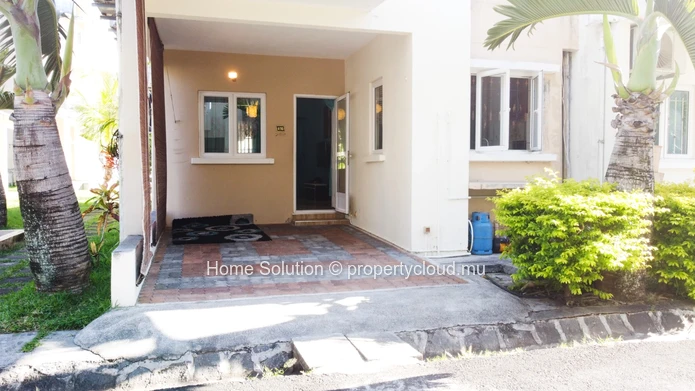 Elegant Contemporary Triplex – Grand Gaube
