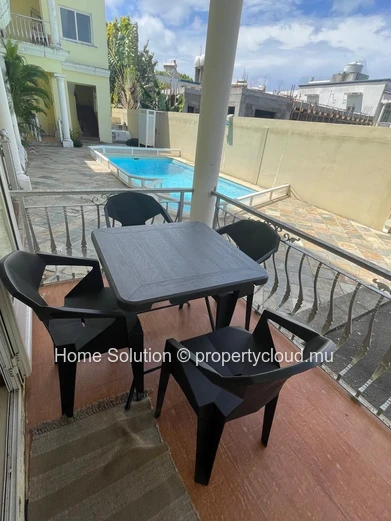 PEREYBERE – Quiet 2-bedroom apartment (Near Winner's)