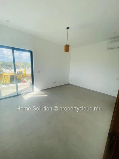 New Villa In Cap Malheureux – 20 Pieds  Road