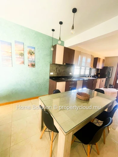 PET FRIENDLY VILLA – A haven of peace with a secure swimming pool