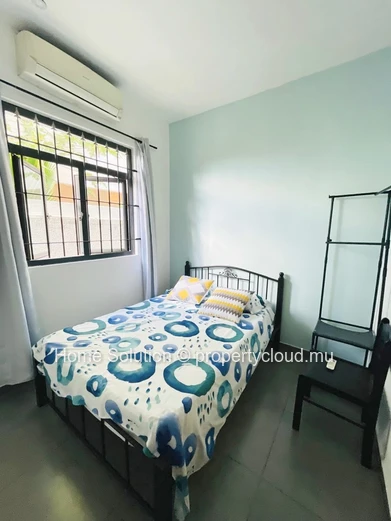  Contemporary Single-Story Villa – Pereybere