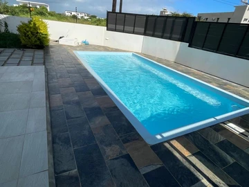 5 Bedroom Villa