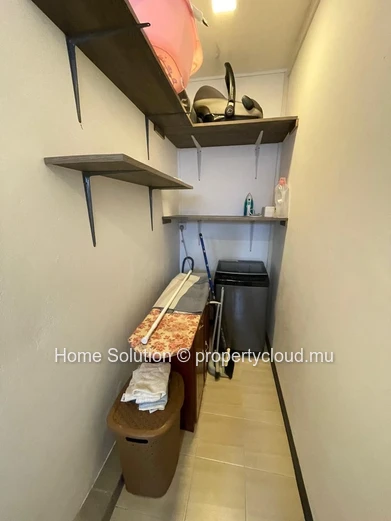Bright apartment in Péreybère