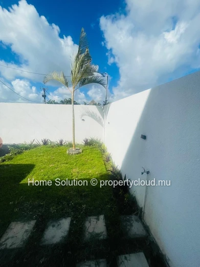 New Villa In Cap Malheureux – 20 Pieds  Road