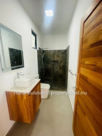 New Villa In Cap Malheureux – 20 Pieds  Road