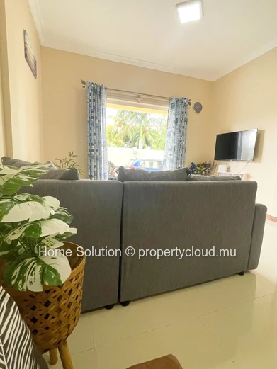 PEREYBERE – Quiet 2-bedroom apartment (Near Winner's)