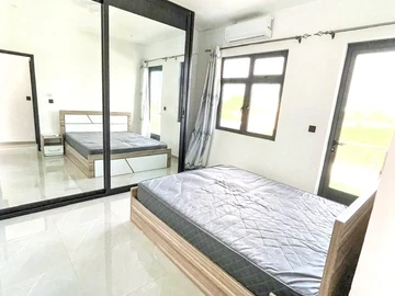 5 Bedroom Villa