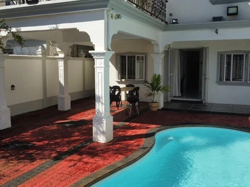 4 Bedroom Villa