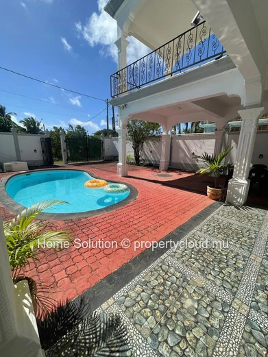 4 bedroom villa - quiet locality