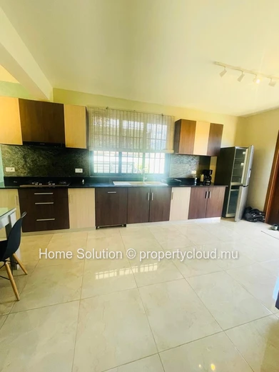 PET FRIENDLY VILLA – A haven of peace with a secure swimming pool