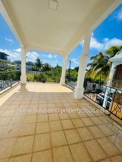 4 bedroom villa - quiet locality