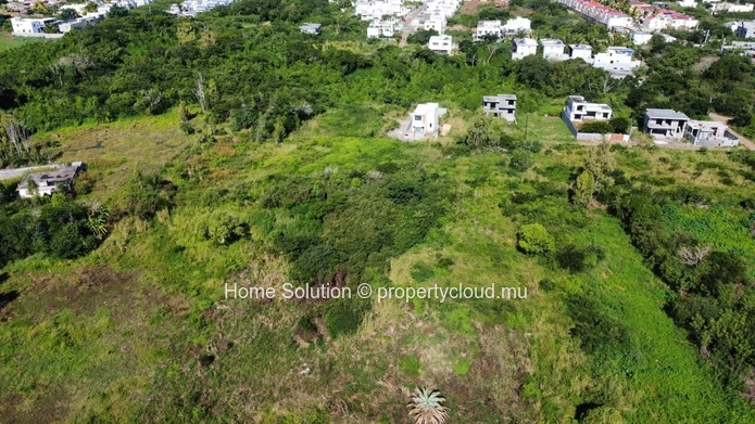 Rare Opportunity: Residential Plot of 56 Perches in the Heart of Pereybère