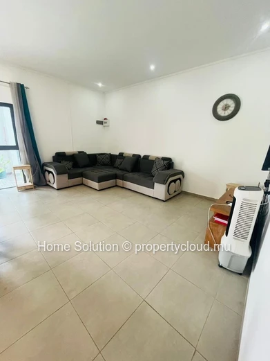 Spacious Ground Floor with Pool & Garden